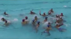 PRŠTALO U BAZENU! Ali je za neverovati gde se ovo dogodilo! (VIDEO)