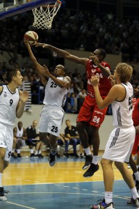 ABA JTD LIGA: Partizan se mučio u crno-belom Baru, ali je na kraju slavio (VIDEO)