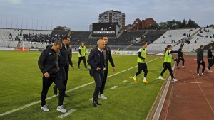 NIKOLIĆ ZOVE NAVIJAČE: Konac delo krasi… (VIDEO)