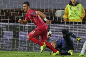 OZBILJNO SE PRIPREMA ZA NASTAVAK SEZONE: Kostić strelac i asistent u pobedi HSV-a nad Malagom (VIDEO)