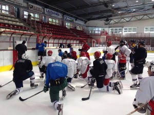 PRED POČETAK PREMIJERNE SEZONE: HK Beograd veruje u plej-of, iako bi to bilo ravno čudu