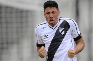 TRLJAĆETE OČI: Jedan od najkreativnijih golova godine (VIDEO)