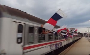 BIĆE PAKLENO U HRVATSKOJ: Hiljade „torcidaša“ krenule za Zagreb (VIDEO)