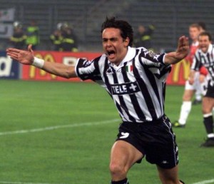 VREMEPLOV: Pipo Inzagi nije umeo da postigne lep gol? A zaboravili ste njegove čuvene ‘makazice’! (VIDEO)