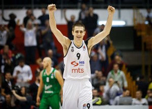 RASTE U PRAVOG LIDERA: Pogledajte kako je Vanja Marinković poleteo, samo je jedan detalj falio za NBA potez (VIDEO)