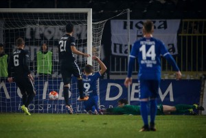 I RADNIČKI UDARIO NA CRNO-BELE: Ko o čemu, Partizan o poštenju! Prestanite da izigravate ‘baba Vangu’