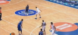 ZA DLAKU: Ovo je momenat u kom su Grobari drhtali, a Džons im poklonio pobedu (VIDEO)