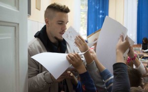 NOVI FENOMENALAN POTEZ ZVEZDE: Fudbaleri se vratili u školu (VIDEO)
