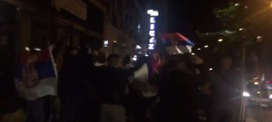 LUDNICA U BEČU: Ulicama glavnog grada Austrije grmela pesma srpskih navijača (VIDEO)