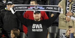 SVE SPREMNO ZA ‘BRATSKI’ DUEL: Grobari će odlepiti kada vide majice koje je PAOK napravio (FOTO) (VIDEO)