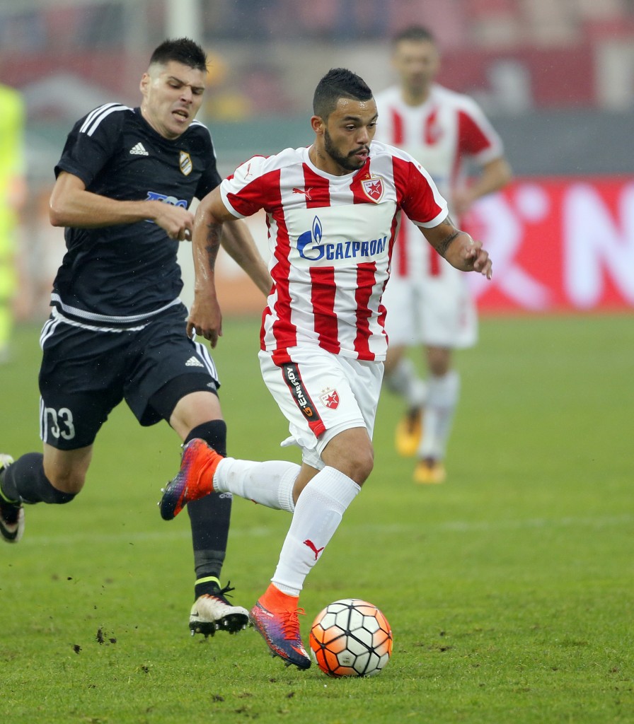 PJASENTIN ‘OTKLJUČAO’ ČUKARIČKI: Autogol za prednost Zvezde (VIDEO)