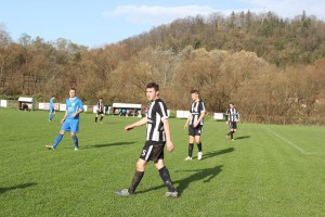 BALKANSKI FUDBAL: Po levoj strani terena napadaju u BiH, po desnoj su u Hrvatskoj (FOTO) (VIDEO)