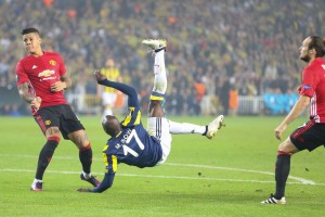 REVOLUCIJA: Fenerbahče zbog ‘makazica’ Soua izbacio nikad viđenu seriju dresova (FOTO) (VIDEO)