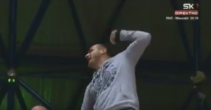 SLIKA DANA: Kako je Marko Simonović ovog Deliju bacio u trans (VIDEO)