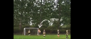 DO SADA NEVIĐENO: Primili gol jer je golman otišao da – piški! (VIDEO)