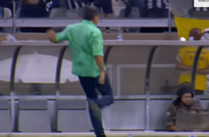 VIDI SE DA JE BIO PAKLEN NAPADAČ: Dobro je da je policajac bio pod punom ratnom opremom (VIDEO)