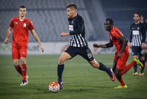 GROBARI DOBILI NOVOG LJUBIMCA: Ko bi posle svega rekao da će to biti baš on… (VIDEO)