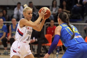 URNEBESNO: Milica Dabović u nikada gorem izdanju (FOTO)