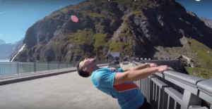 LU-DI-LO: Jeste li ikada videli koš sa veće udaljenosti? Garantujemo da niste! (VIDEO)