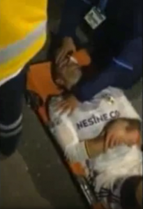 STRAVIČNE SCENE: Van Persi umalo ostao bez oka, ugrožena mu i karijera?! (VIDEO)