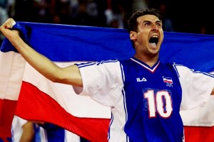 PA GDE MENE NAĐE: U inboks Vanje Grbića stigla ‘nepristojna ponuda’, a on je odgovorio šmekerski, u svom stilu! (FOTO)