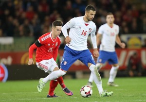 STAO U ODBRANU NAŠEG FUDBALERA: Trener Kristal Palasa o promašenom penalu protiv Sitija i Milivojevićevim igrama