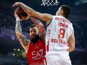 POGLED KA ZVEZDINOM RIVALU: Armani doveo centra iz SAD, evo o kome je reč…