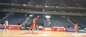 ‘PUCA’ IZ SVIH POZICIJA: Zvezdini košarkaši na njega će morati da obrate posebnu pažnju večeras (VIDEO)