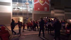 PESMA SRPSKIH NAVIJAČA U KARDIFU: Šta je bilo prošli put, tukli smo vas 6:1! (VIDEO)