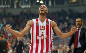 KAD ZVEZDA ZOVE: Snimak zbog kog će svakom navijaču crveno-belih proključati krv (VIDEO)