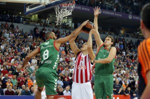 EVROLIGA: Crvena zvezda bleda protiv Baskonije, Larkin i Bobua vodili Špance do pobede