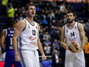 NOVICA VELIČKOVIĆ ZA HOTSPORT: Partizan ne trpi ‘na pola’, moraš da daš celog sebe! (VIDEO)