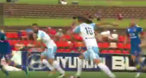 NEUHVATLJIV SLALOM U PUNOM TRKU: Prelep gol Miloša Ninkovića! (VIDEO)