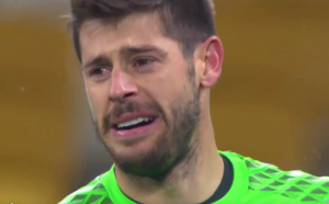 SUZAMA SE VATRE NE GASE: Golman Bešiktaša plakao od muke tokom kanonade u Kijevu (VIDEO)