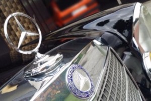 UNIKAT: Automobil koji prkosi vremenu