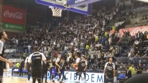 FOTO-UBOD: Gorela su obeležja Bešiktaša na tribinama Pionira (FOTO)