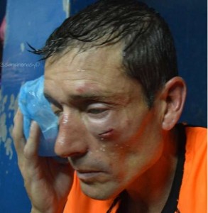 KOŠMAR NA TERENU: Sudija za dlaku izbegao linč, promenjen mu lični opis (VIDEO)