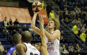 ABA LIGA: Igokea mučila Partizan, a onda su crno-beli sipali 11 trojki!