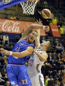 POLUVREME U LAKTAŠIMA: Partizan nema lek za Radivojevića, ipak je u igri (VIDEO)