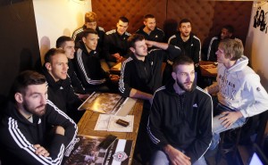 ’DANAS, SUTRA, ZAUVEK’: Košarkaši poslali snažnu poruku ’grobarima’ (FOTO)