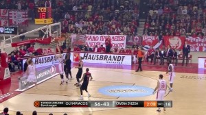 OVO ĆE DUGO PAMTITI: Amerikanac monstruozno ’zalepio’ Zvezdinog kapitena (VIDEO)