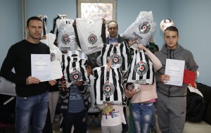 VELIKI PARTIZAN: Igrači crno-belih izazvali osmehe koji, jednostavno, nemaju cenu (FOTO)