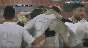 TO MOGU SAMO RUMUNI: Neverovatni ‘dresovi‘ u Kupu (VIDEO)