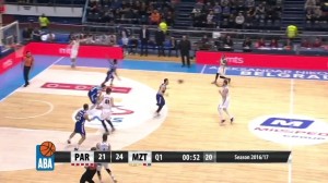 NONŠALANTNI NOVICA: Asistencija u stilu ’Miloš Teodosić’ (VIDEO)