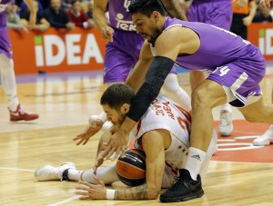 EVROPSKOJ KOŠARCI PRETI SKANDAL NEZABELEŽENIH RAZMERA: Španska vlast sprečava timove da igraju Evroligu?!