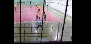 BEZOBRAZNO DA BEZOBRAZNIJE NE MOŽE: Dribling koji je ‘pukao’ poput šamara i gol kao šlag na torti (VIDEO)