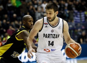 FIBA LIGA ŠAMPIONA: Nova drama Partizana i na kraju poraz od AEK-a