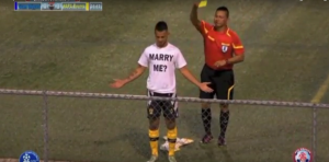 GOL ŽIVOTA, POTEZ ŽIVOTA: I ljubomorni sudija koji je morao da pokvari doživljaj (VIDEO)