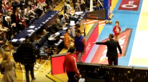 NEMA ŠALE SA NJIM: Tompsona saletali zbog slikanja, pa se umešao ljutiti Dejan Radonjić! (VIDEO)