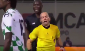 DA NIJE SMEŠNO, BILO BI ŽALOSNO: Fudbaler Porta dobio nikad luđi crveni karton! (VIDEO)